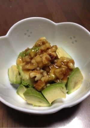 トロッ♪アボカドのクルミ味噌和え-レシピのメイン写真