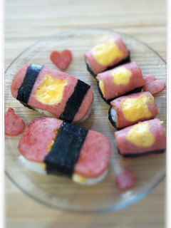 お弁当にも♪型抜きで可愛いスパムむすび♡-レシピのメイン写真