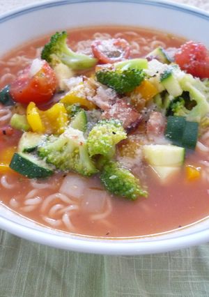 野菜たっぷりミネストローネ風塩ラーメン-レシピのメイン写真