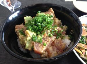 五分で出来る！マグロアボガド丼-レシピのメイン写真