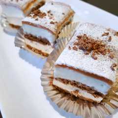 รูปของ おかしな仲間マロンババロアケーキ