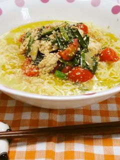 とり挽肉とプチトマトの塩らーめん-レシピのメイン写真