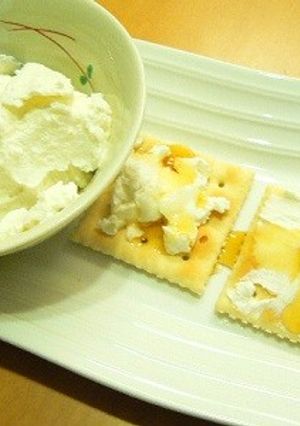 塩ヨーグルトのハチミツかけディップ-レシピのメイン写真