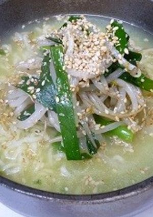 もやしとにらナムルの塩ラーメン-レシピのメイン写真