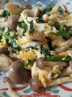 しめじとほうれん草のバター炒め-レシピのメイン写真