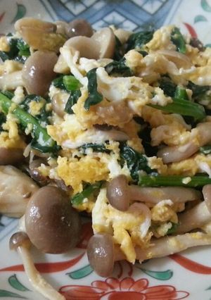 しめじとほうれん草のバター炒め-レシピのメイン写真