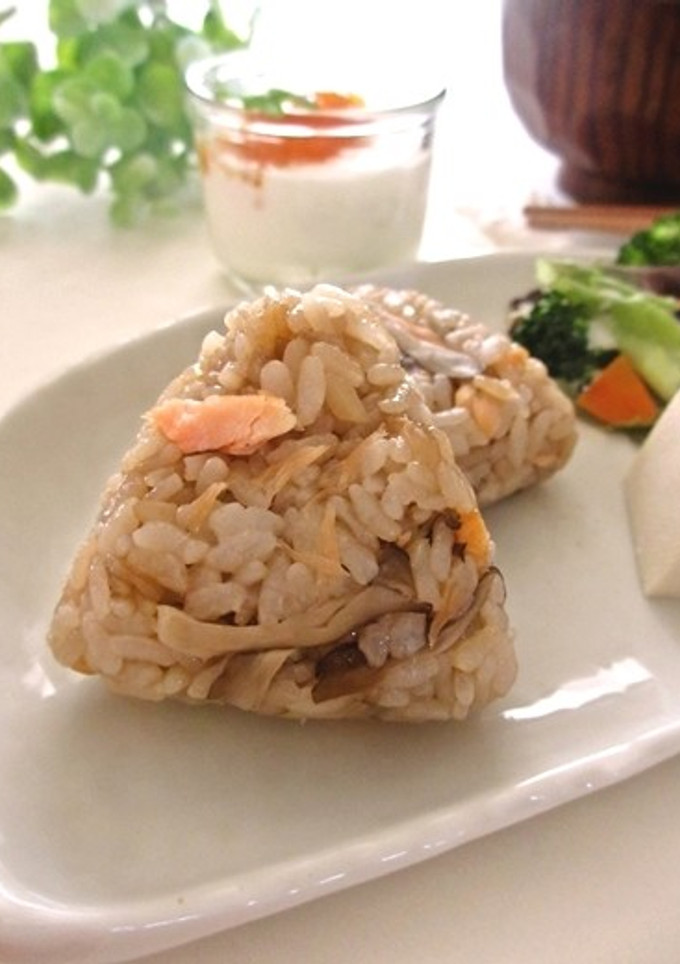 舞茸と鮭の炊き込みご飯…-レシピのメイン写真