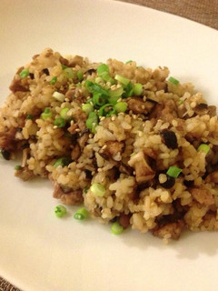 椎茸とひき肉のピリ辛コク味噌チャーハン-レシピのメイン写真