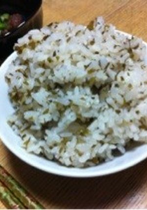 黒崎海岸の天然わかめごはん-レシピのメイン写真