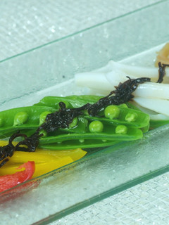 イカとクラゲ、旬野菜の塩昆布サラダ-レシピのメイン写真