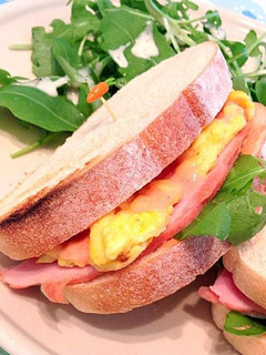 チーズスクランブルエッグのトーストサンド-レシピのメイン写真