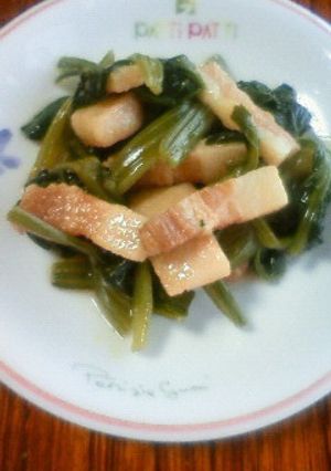 ホウレン草とベーコン炒めカレー風味-レシピのメイン写真
