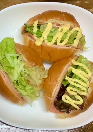 ハムとレタスのロールパンサンド-レシピのメイン写真