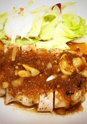 豚肉のソテー玉ねぎとニンニクのソース-レシピのメイン写真