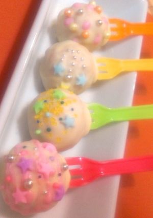 簡単すぎ？常温ＯＫのケーキポップ♪-レシピのメイン写真