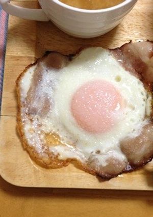 まん真ん中のベーコンエッグ♬-レシピのメイン写真