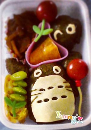 トトロとまっくろくろすけ♪おむすび-レシピのメイン写真