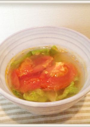 トマトとレタスのスープ-レシピのメイン写真