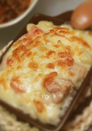 余ったシチューでシチュードリア-レシピのメイン写真