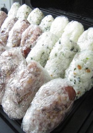 きれいな三角おにぎり♪-レシピのメイン写真