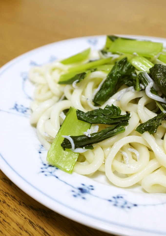 減塩ゆるベジ☆小松菜としらすの焼きうどん-レシピのメイン写真