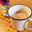 牛乳とシナモンシュガーのホットドリンク