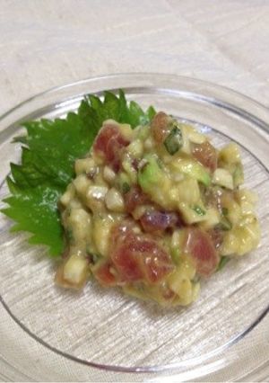 マグロと長芋とアボカドの和え物-レシピのメイン写真