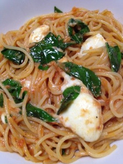 モッツァレラとバジルのトマトパスタ-レシピのメイン写真