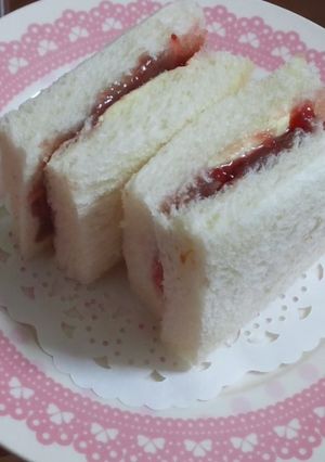 *苺とあんこのサンドイッチ*-レシピのメイン写真