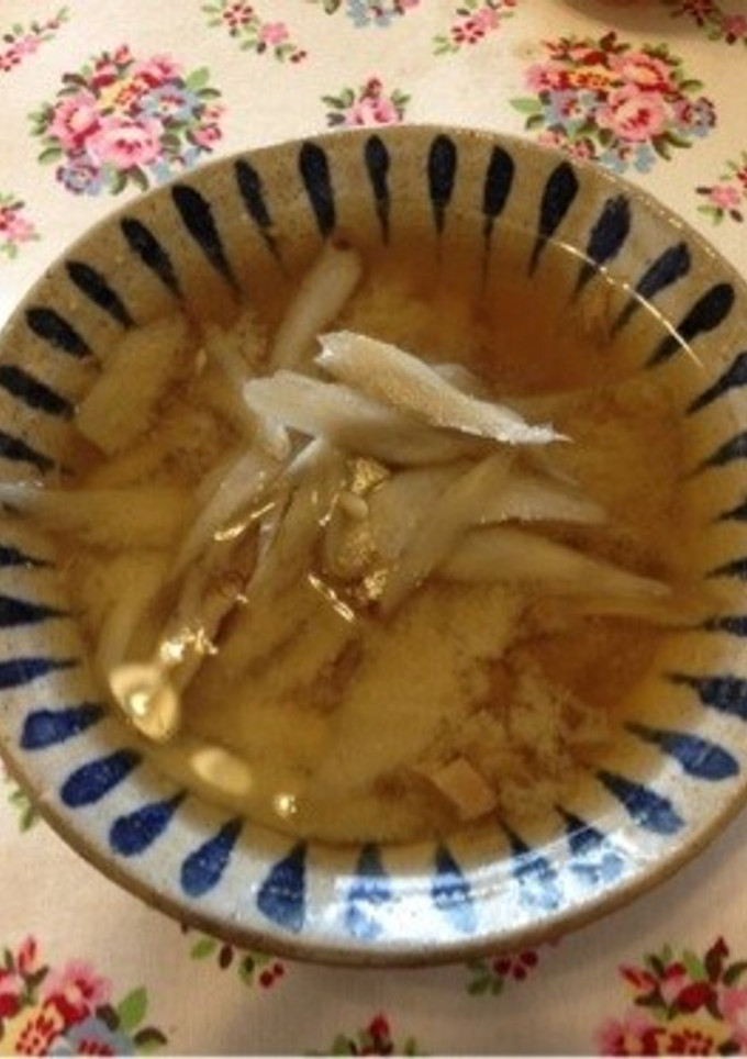 ごぼうと生姜の味噌汁-レシピのメイン写真
