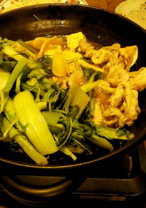 菜っ葉たっぷりのすき焼き-レシピのメイン写真