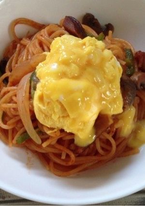 ビルズ風スクランブルエッグ ナポリタン-レシピのメイン写真