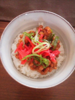 納豆ご飯に紅生姜♪-レシピのメイン写真