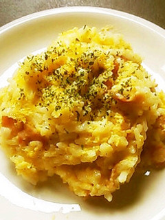 簡単!おひとりランチにカルボナーラ炒飯-レシピのメイン写真