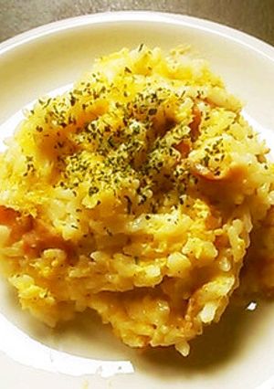 簡単！おひとりランチにカルボナーラ炒飯-レシピのメイン写真