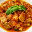 簡単すぎ~♪豚バラ肉のトマト缶煮込み