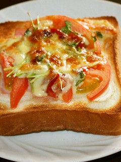 ピザ風トースト-レシピのメイン写真