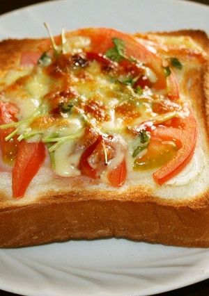 ピザ風トースト-レシピのメイン写真