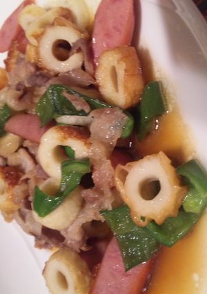 簡単！豚肉と竹輪の炒め物 ニンニク風味♪-レシピのメイン写真