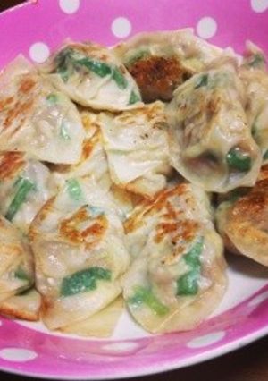 簡単！シャキシャキ甘ーいキャベツ餃子-レシピのメイン写真