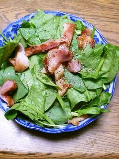 サラダほうれん草のカリカリベーコン乗せ-レシピのメイン写真