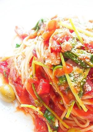 香り高いルッコラとトマトのパスタ-レシピのメイン写真