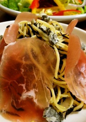 ひじきと生ハムとブルーチーズのパスタ-レシピのメイン写真