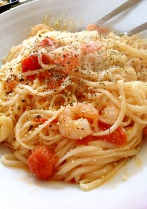 乾麺うどんでソースからまるトマトパスタ！-レシピのメイン写真