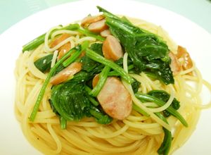 簡単ほうれん草とウインナーのパスタ-レシピのメイン写真