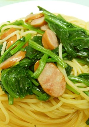 簡単ほうれん草とウインナーのパスタ-レシピのメイン写真