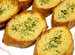 簡単で美味しいガーリックトースト-レシピのメイン写真