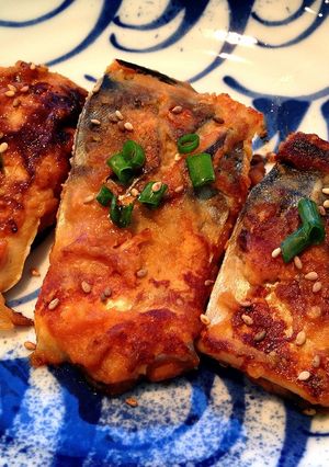 お弁当に鯖の味噌ケチャップ生姜ゴマ焼き-レシピのメイン写真