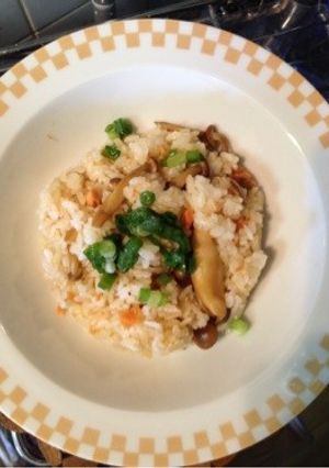 簡単☆きのこと鮭フレークチャーハン♪-レシピのメイン写真