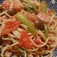 รูปของ トマト風味のアスパラ★ベーコンdeスパ